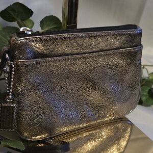 Coach Metallic Leather Wristlet Bronze Gold Zip Clutch w/ Hangtag
